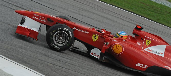 Alonso rodando en pista 
