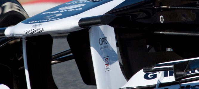 La marca Oris en el alerón delantero del FW34