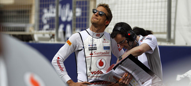 Jenson Button en la parrilla del GP de Baréin 2012