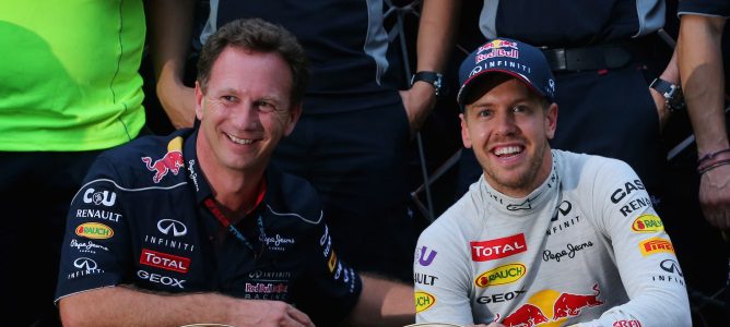 Christian Horner y Sebastian Vettel tras la victoria en Corea