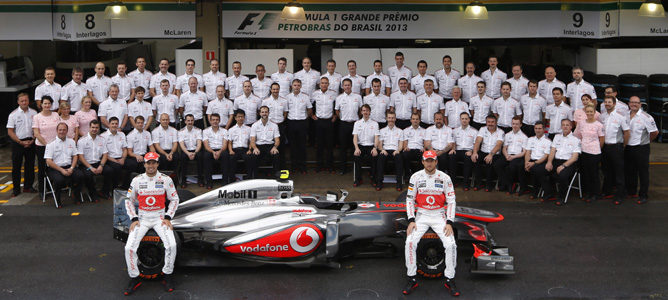 Foto de equipo de McLaren en Brasil 2013