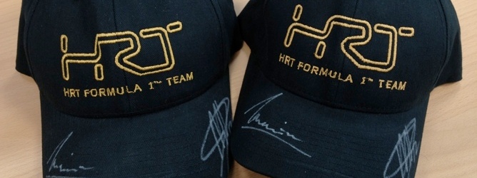 gorra HRT firmada