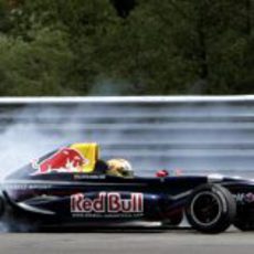 Alguersuari en acción en 2006