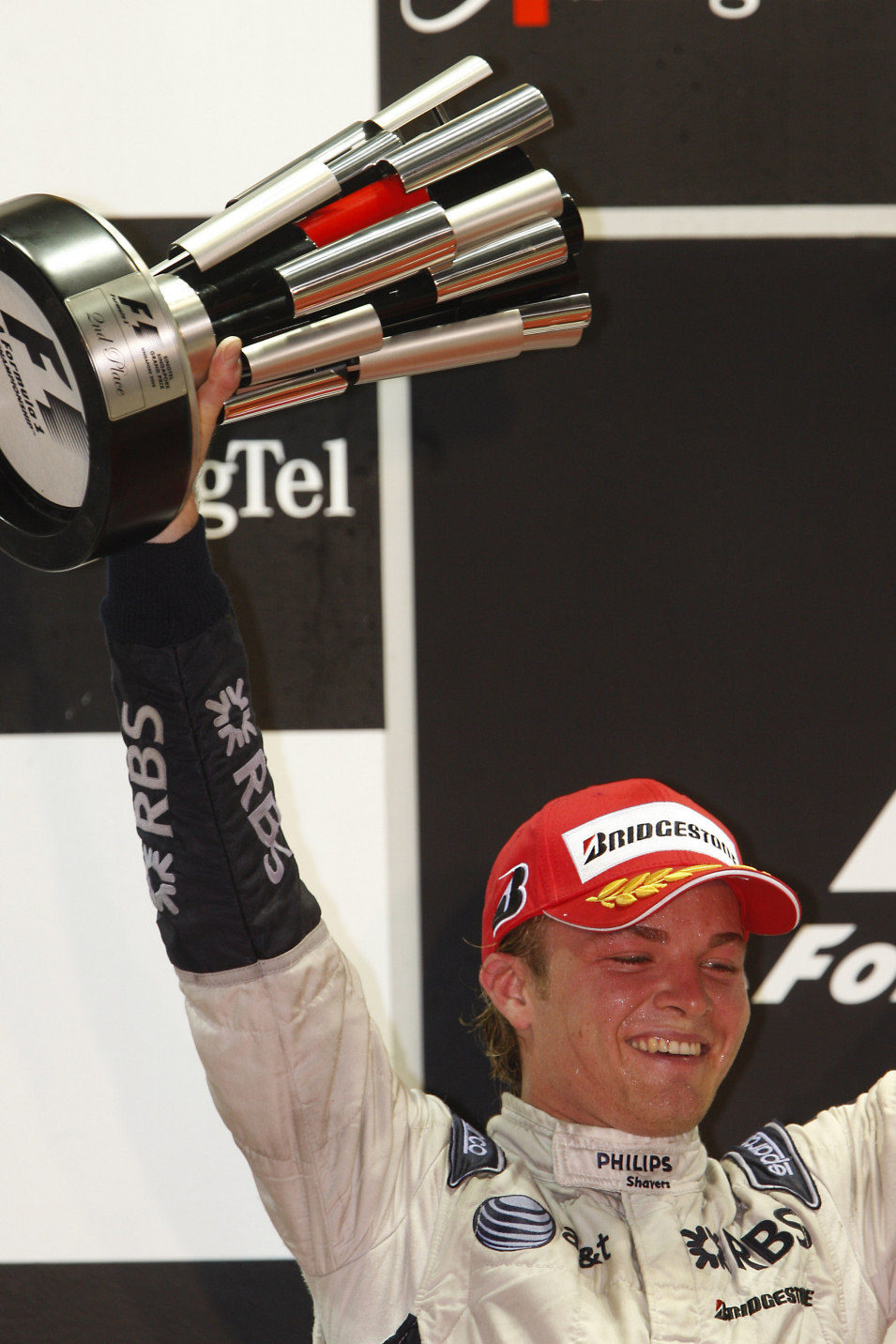 Rosberg celebra su segundo puesto
