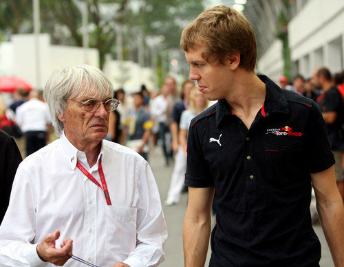 Vettel habla con Ecclestone