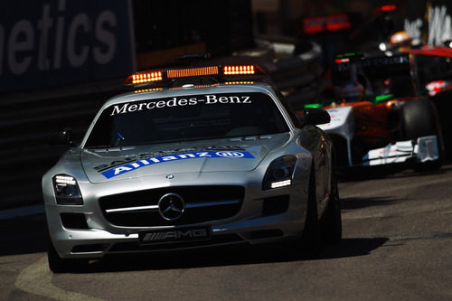 El coche de seguridad en el GP de Mónaco 2011