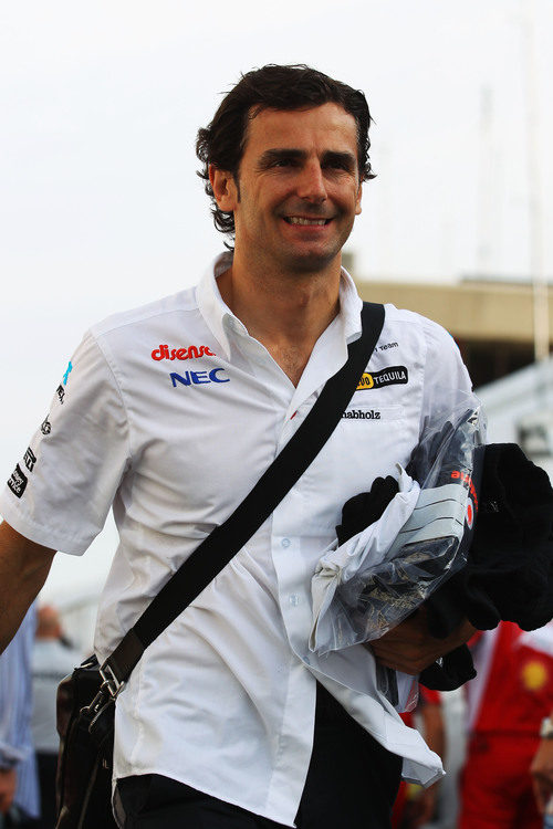 Pedro de la Rosa vestido ya con los colores de Sauber en el GP de Canadá 2011