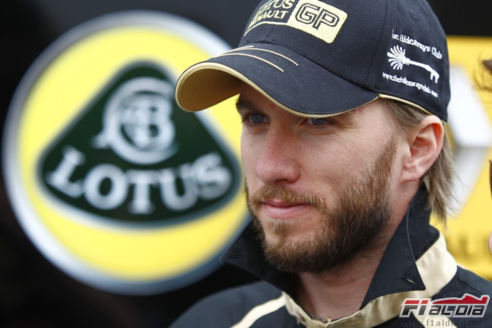 Nick Heidfeld en el paddock de Canadá 2011