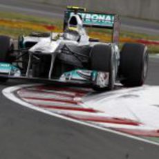 Rosberg pasa por la última chicane del circuito Gilles Villeneuve