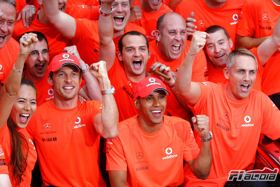 Michibata, Button, Hamilton y Whitmarsh celebran la victoria en Montreal