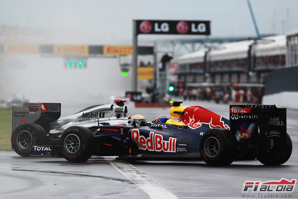 Hamilton y Webber frente a frente tras la salida del GP de Canadá 2011