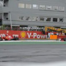 Alonso perseguido por Massa en el GP de Canadá 2011