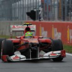 Felipe Massa con el morro partido en Montreal