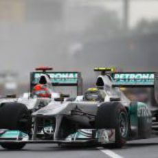 Rosberg y Schumacher ruedan juntos en Canadá 2011