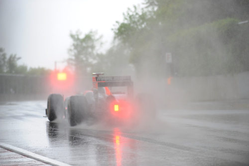 D'Ambrosio bajo la intensa lluvia de Canadá 2011