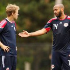 Vettel conoció a Thierry Henry en Nueva York