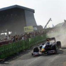 Pista sucia en la exhibición de Buemi