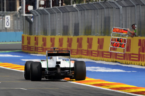 Sutil pasa por la recta de meta del Valencia Street Circuit