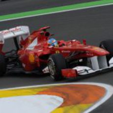 Fernando Alonso rueda en el GP de Europa 2011