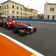 Timo Glock por las calles de Valencia en el GP de Europa 2011