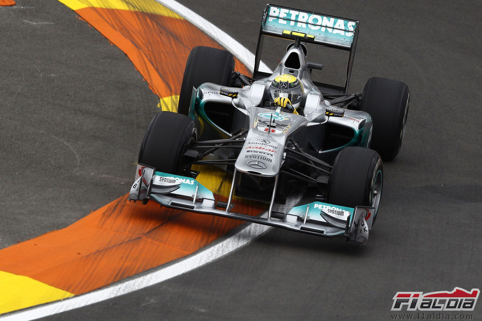 Nico Rosberg durante los libres del GP de Europa 2011