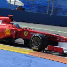 Fernando Alonso en la Q1 de la clasificación del GP de Europa 2011