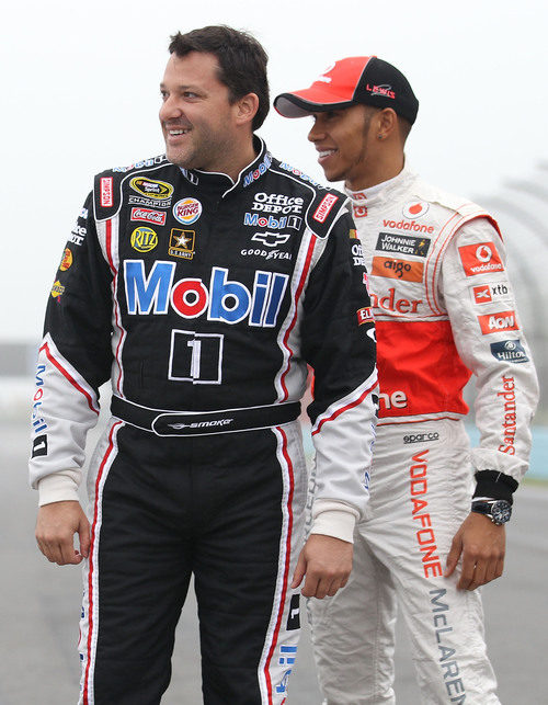 Tony Stewart y Lewis Hamilton en Watkins Glen