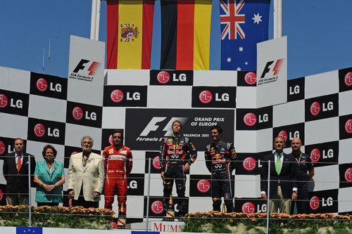 Vettel, Alonso y Webber en el podio del GP de Europa 2011