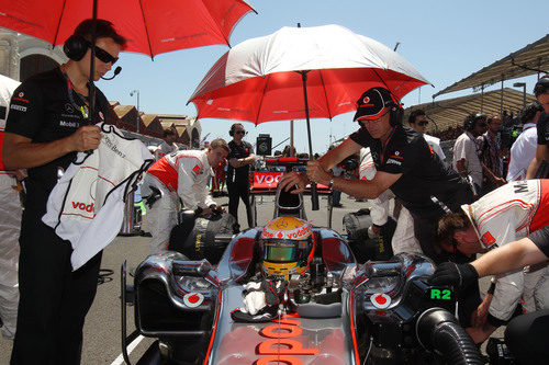 Hamilton en la parrilla de salida del GP de Europa 2011