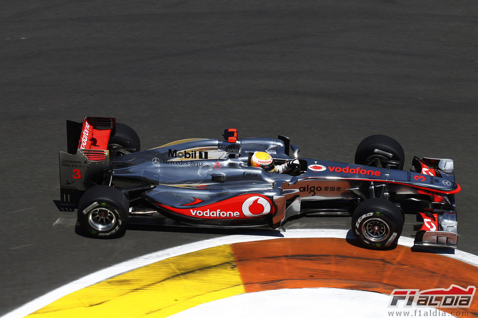 Lewis Hamilton no pudo hacer funcionar los 'medios' en el GP de Europa 2011