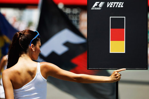 La pit babe de Vettel en el GP de Europa 2011