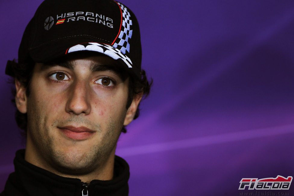 Ricciardo en la primera rueda de prensa de la FIA en Silverstone