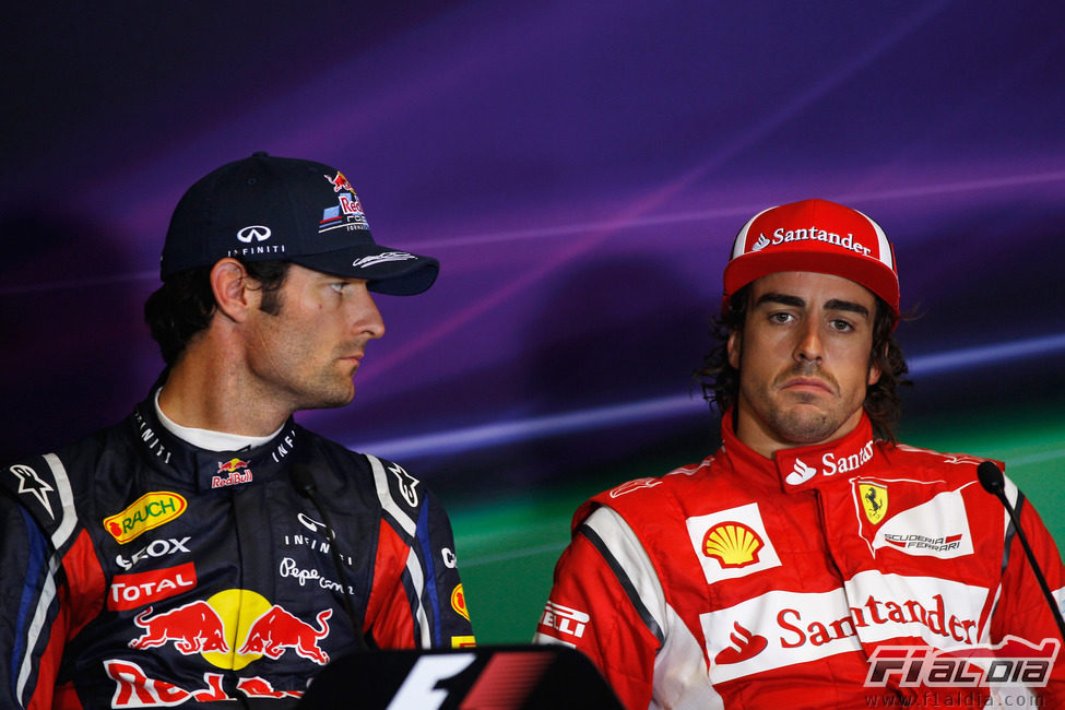 Webber y Alonso en la rueda de prensa de la FIA en Silverstone