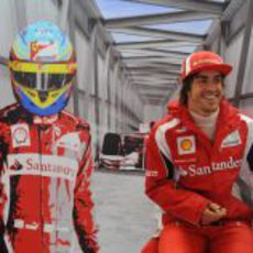 Alonso, contento en su box de Silverstone