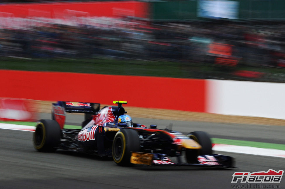 Jaime Alguersuari durante la clasificación del GP de Gran Bretaña 2011