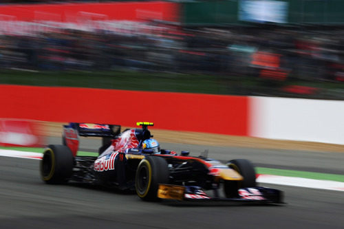 Jaime Alguersuari durante la clasificación del GP de Gran Bretaña 2011