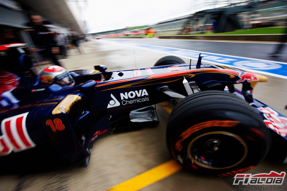 Buemi sale a pista en la Q1 del GP de Gran Bretaña 2011