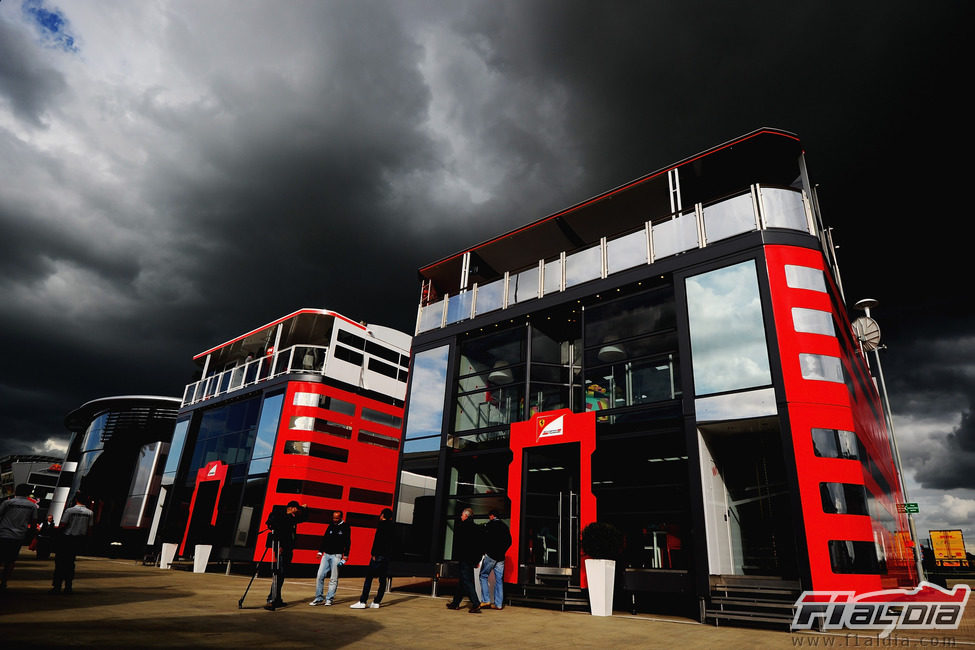 El 'motorhome' de Ferrari en Silverstone 2011