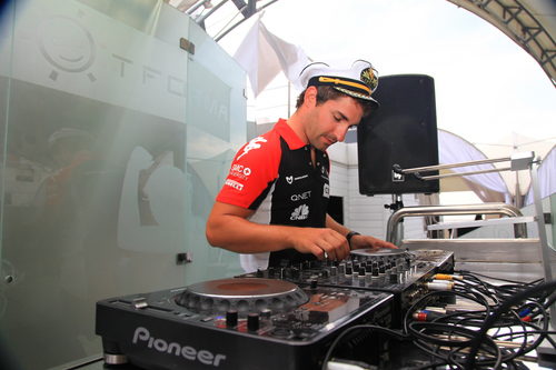 Dj Glock hace los honores en Sochi