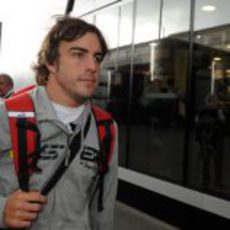 Fernando Alonso llega al circuito alemán
