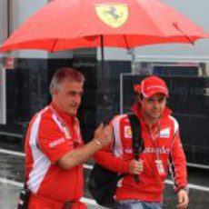 Felipe Massa llega al lluvioso circuito de Hungría