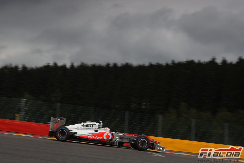 Jenson Button en los libres del GP de Bélgica 2011