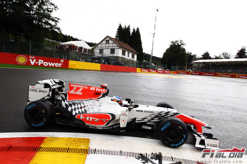 Daniel Ricciardo con ruedas de agua en Spa 2011