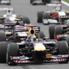 Massa, Vettel y Hamilton al frente en la salida del GP de Bélgica 2011