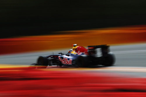 Sebastian Vettel lidera el GP de Bélgica 2011