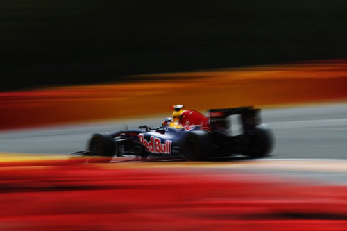 Sebastian Vettel lidera el GP de Bélgica 2011