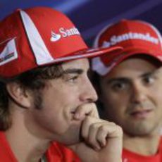 Fernando Alonso y Felipe Massa en la rueda de prensa de la FIA en el GP de Italia 2011