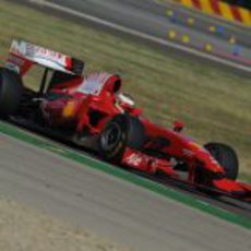 El Ferrari F60 rueda en Fiorano con Bianchi al volante