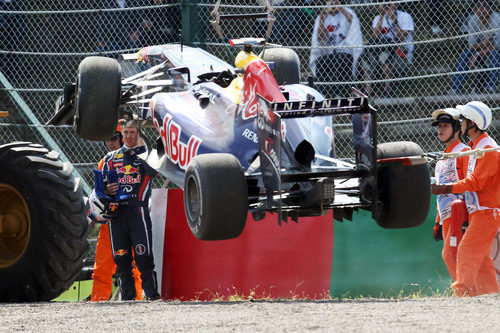 El RB7 de Sebastian Vettel por los aires en el GP de Japón 2011