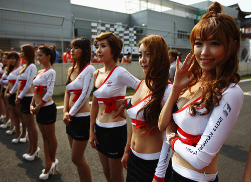 Las 'pitbabes' del GP de Corea 2011